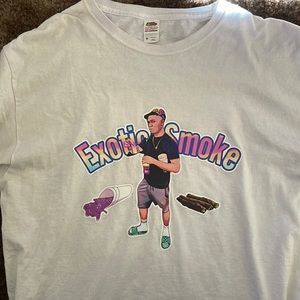 White Exotic smoke t-shirt